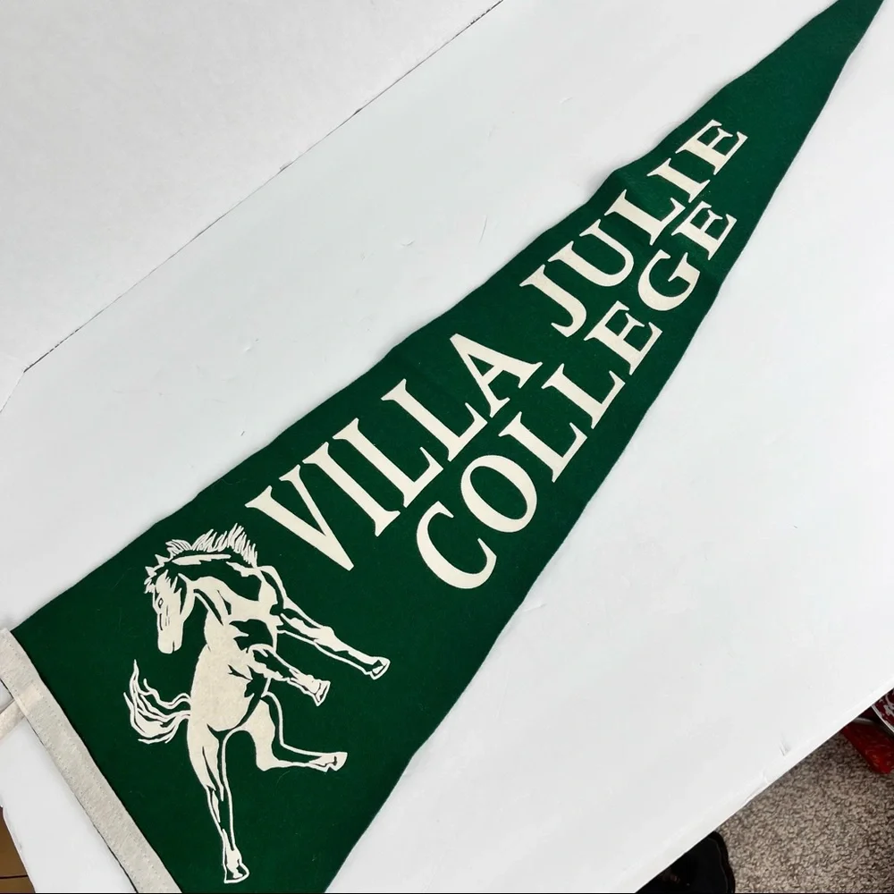 Villa Julie College Green Felt Pennant - White Lettering